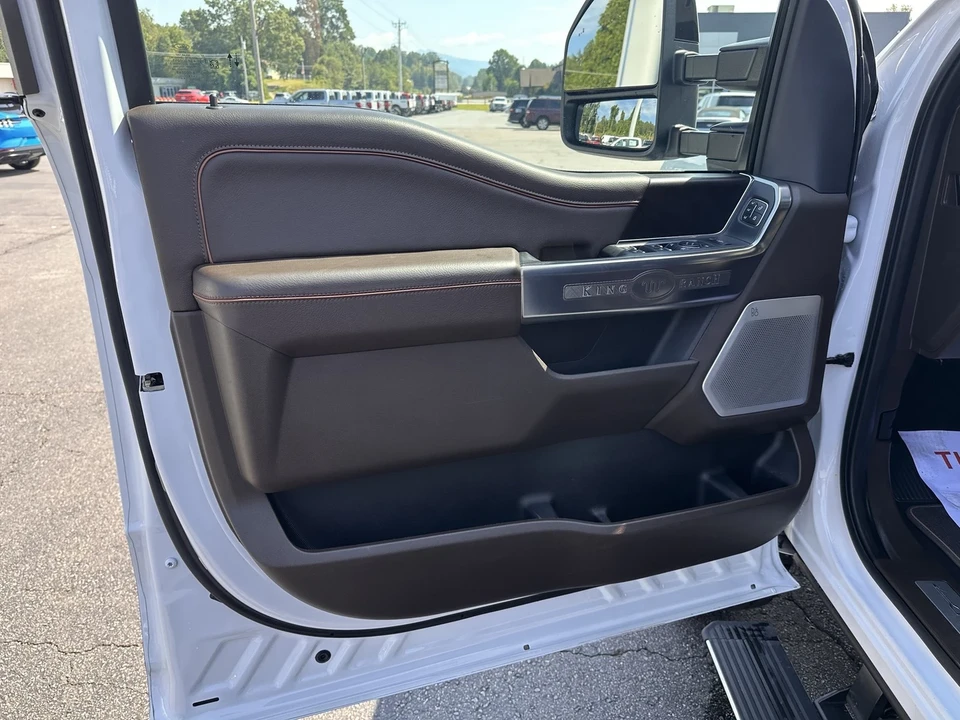 2024 Ford Super Duty 5th Gen - Image 10 of 21