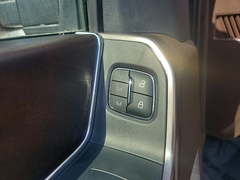 2024 Ford Super Duty 5th Gen - Image 11 of 12