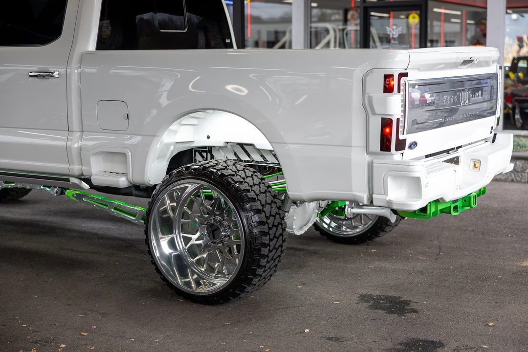 2024 Ford Super Duty 4th Gen - Image 15 of 21