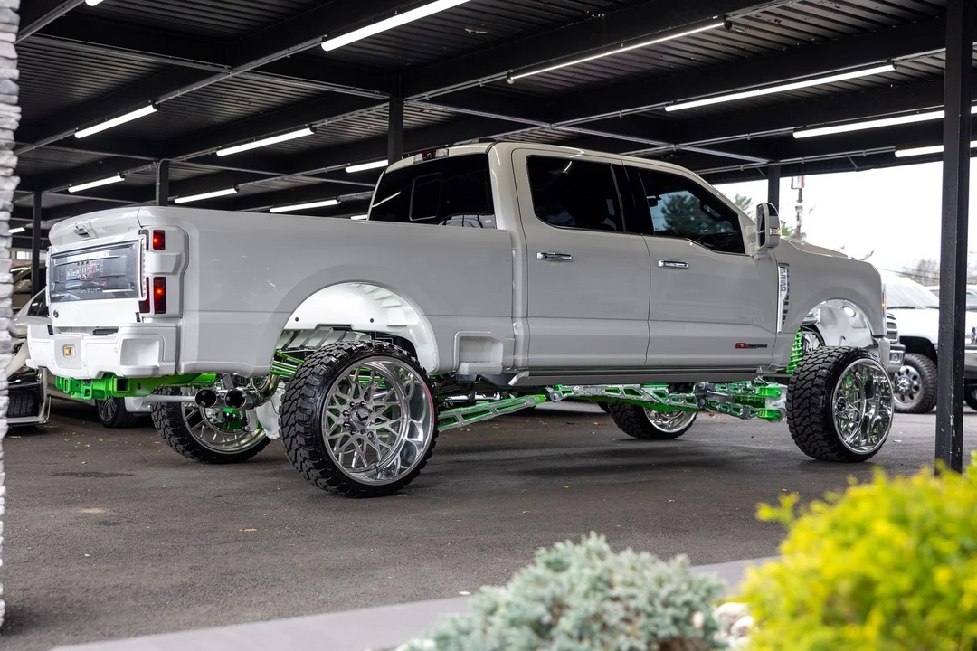 2024 Ford Super Duty 4th Gen - Image 14 of 21
