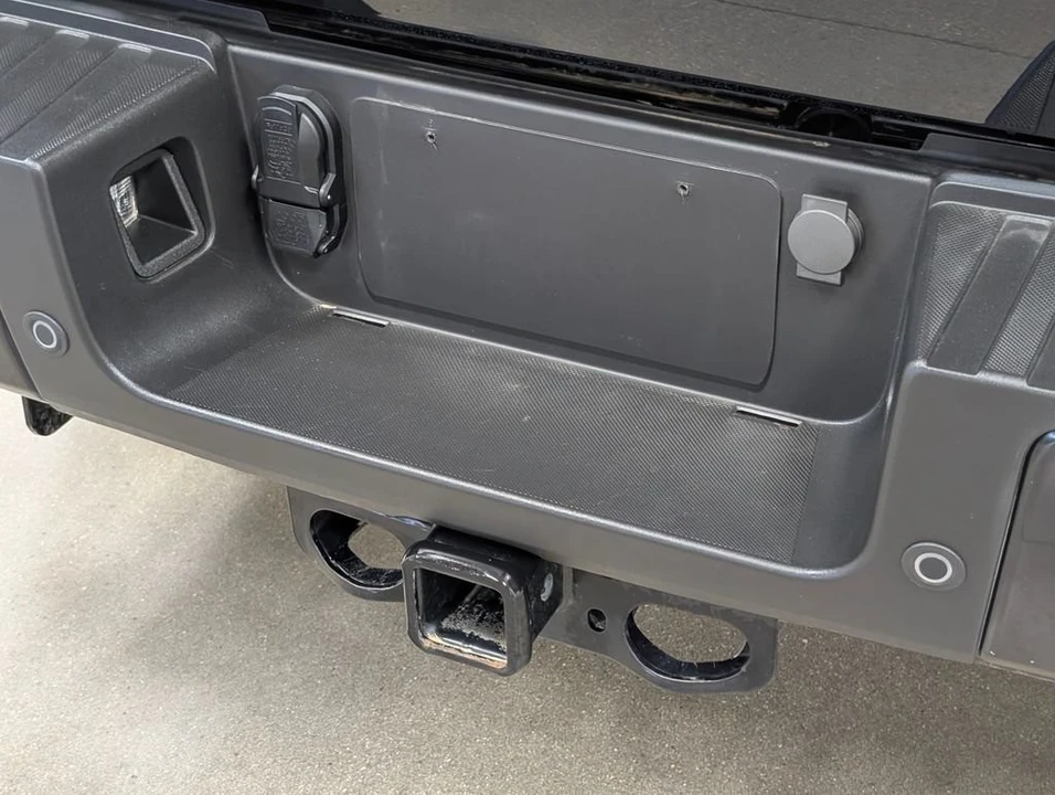 2024 Ford Super Duty 5th Gen - Image 29 of 31