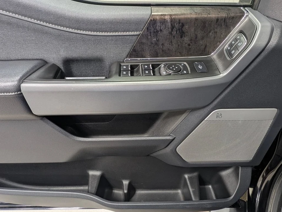 2024 Ford Super Duty 5th Gen - Image 15 of 31