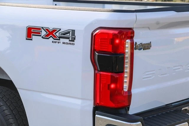 2024 Ford Super Duty 5th Gen - Image 11 of 12