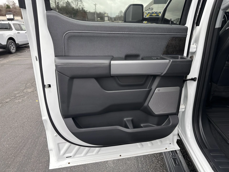 2024 Ford Super Duty 5th Gen - Image 12 of 12
