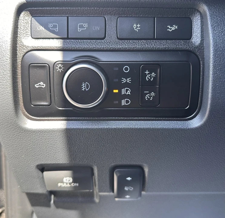 2024 Ford Super Duty 5th Gen - Image 18 of 21