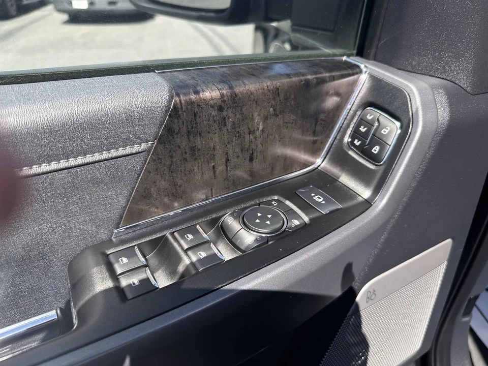 2024 Ford Super Duty 5th Gen - Image 17 of 21