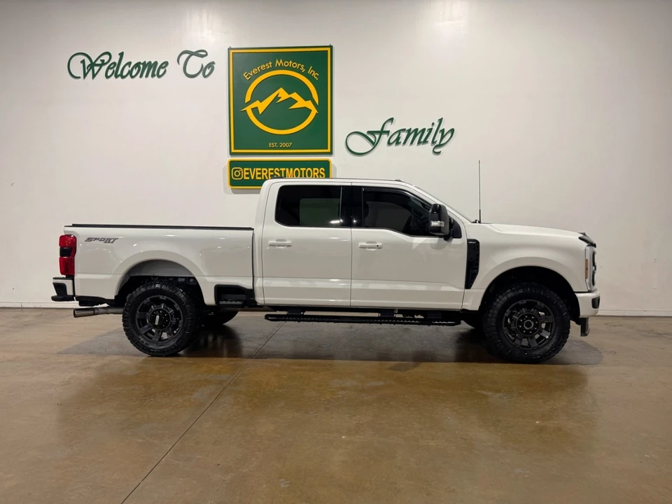 2024 Ford Super Duty 4th Gen - Image 10 of 12