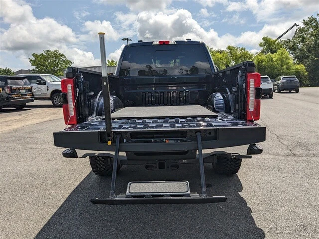 2024 Ford Super Duty 5th Gen - Image 14 of 21