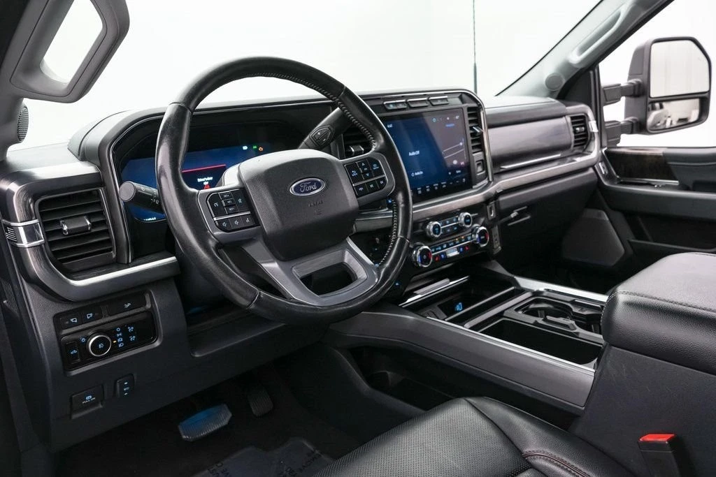 2024 Ford Super Duty 5th Gen - Image 14 of 21