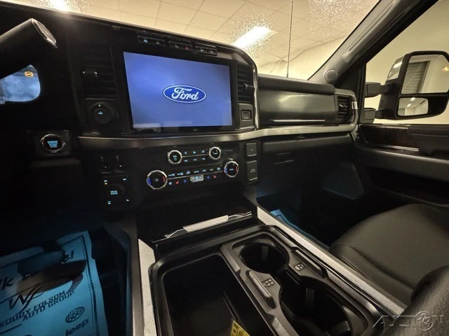 2024 Ford Super Duty 5th Gen - Image 15 of 17