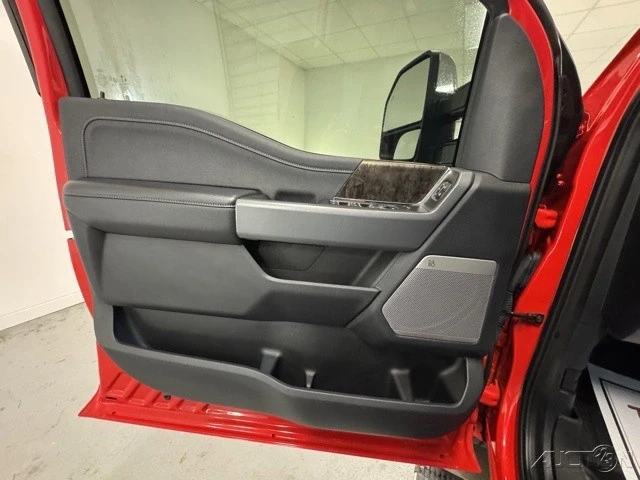 2024 Ford Super Duty 5th Gen - Image 12 of 17