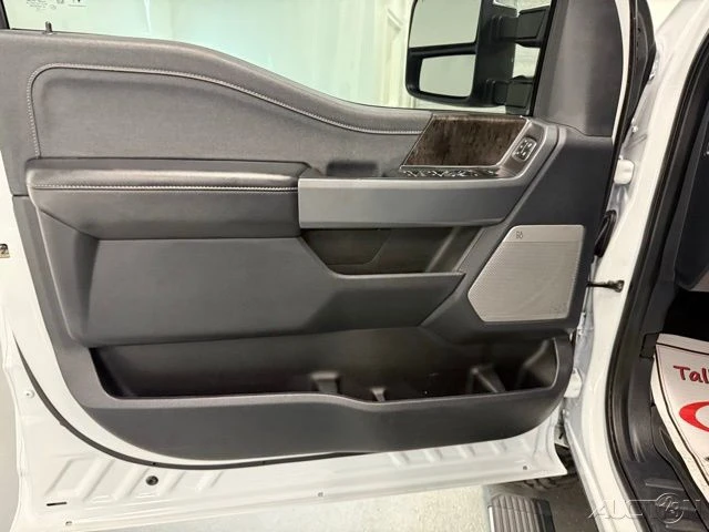 2024 Ford Super Duty 5th Gen - Image 14 of 21
