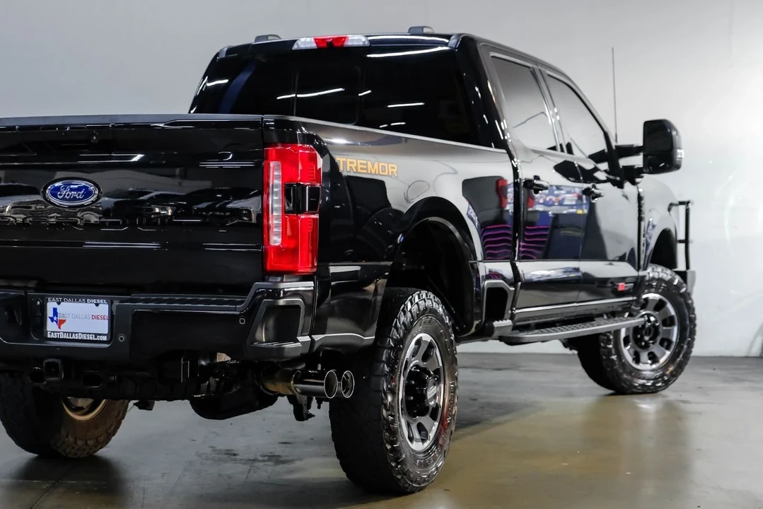 2024 Ford Super Duty 5th Gen - Image 14 of 21