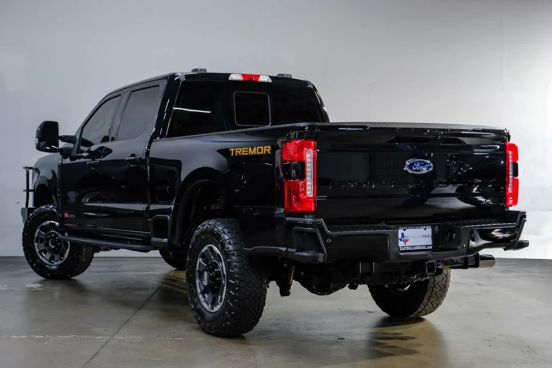 2024 Ford Super Duty 5th Gen - Image 16 of 21
