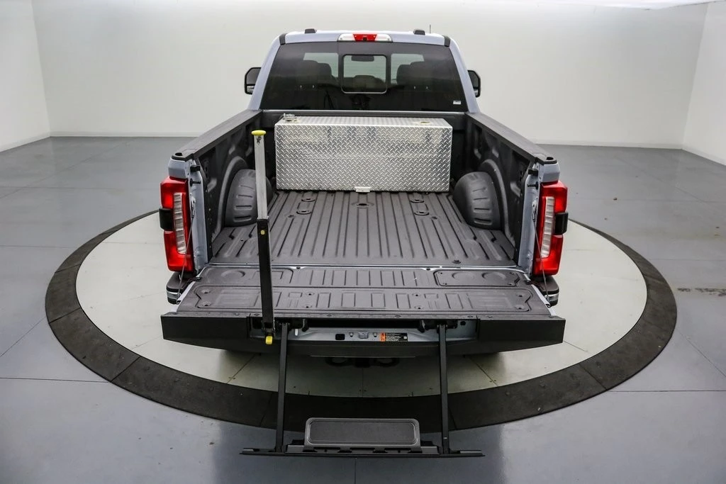 2024 Ford Super Duty 5th Gen - Image 7 of 21