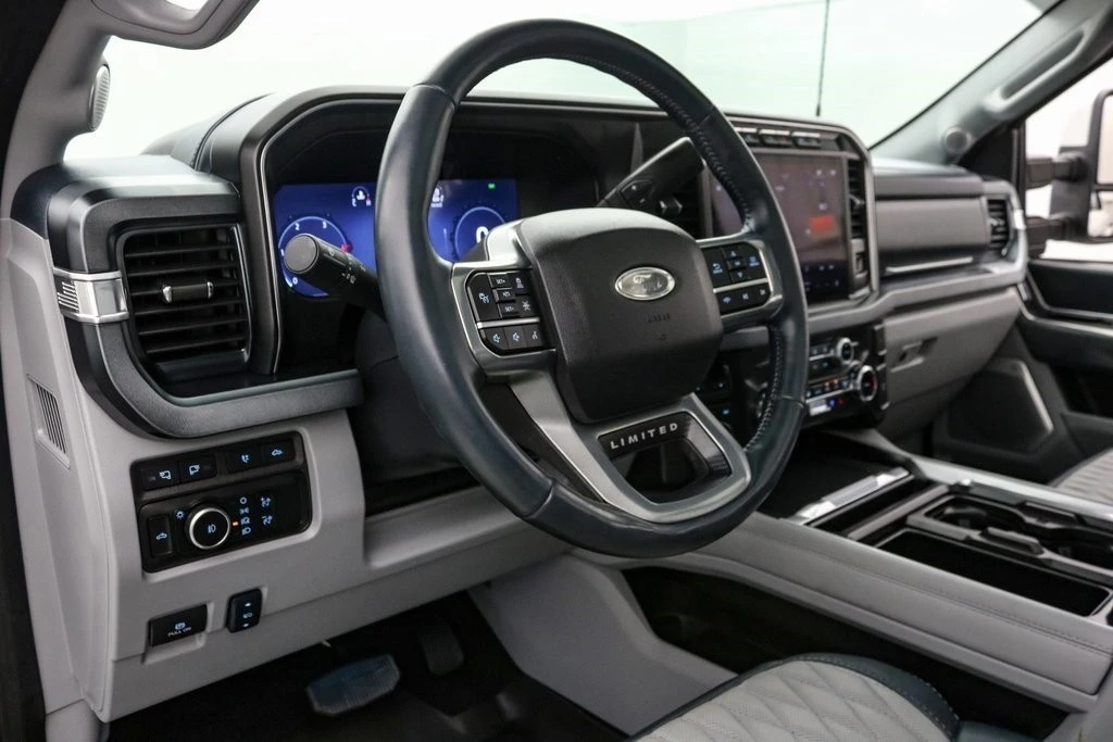 2024 Ford Super Duty 5th Gen - Image 15 of 21