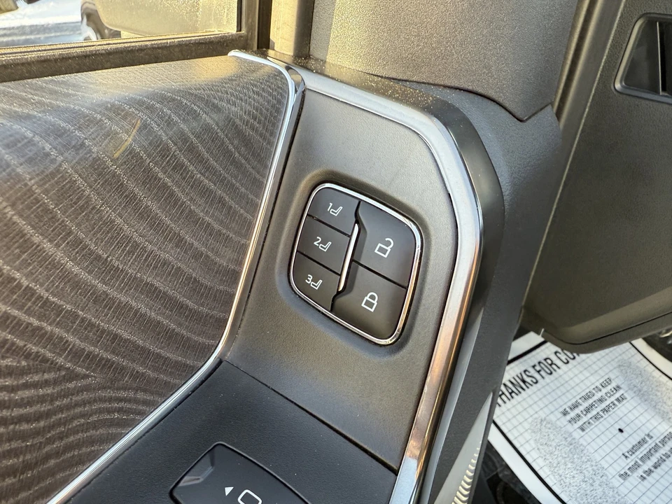 2024 Ford Super Duty 5th Gen - Image 16 of 21