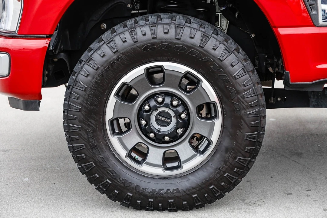 2024 Ford Super Duty 5th Gen - Image 9 of 12