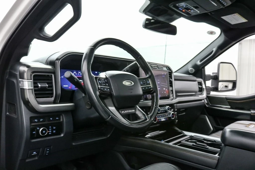 2024 Ford Super Duty 5th Gen - Image 14 of 21