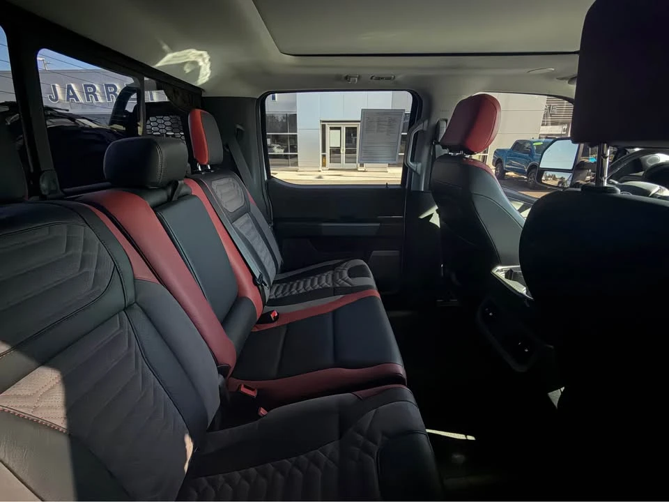 2024 Ford Super Duty 5th Gen - Image 15 of 16