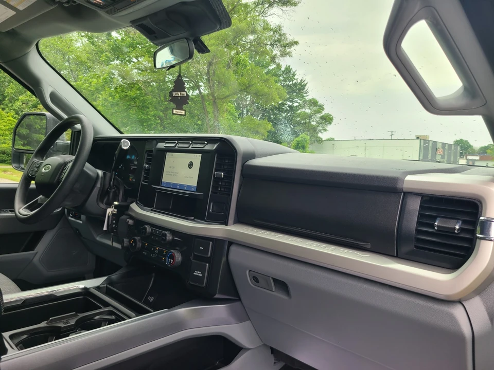 2024 Ford Super Duty 5th Gen - Image 16 of 21