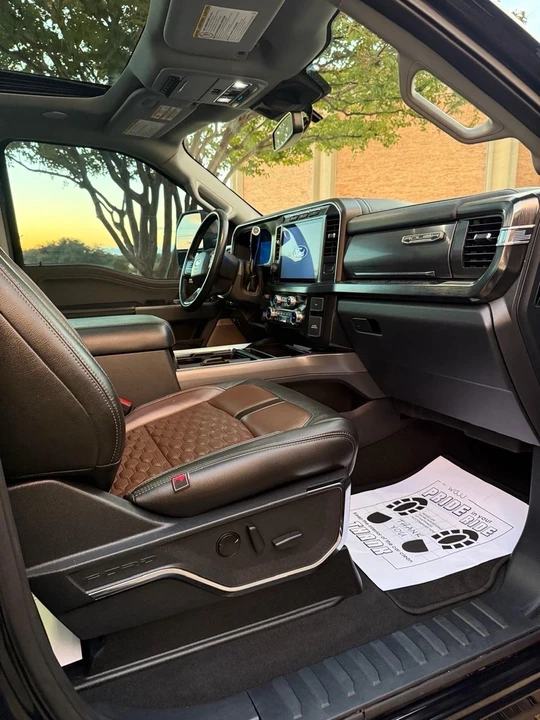 2024 Ford Super Duty 5th Gen - Image 15 of 21