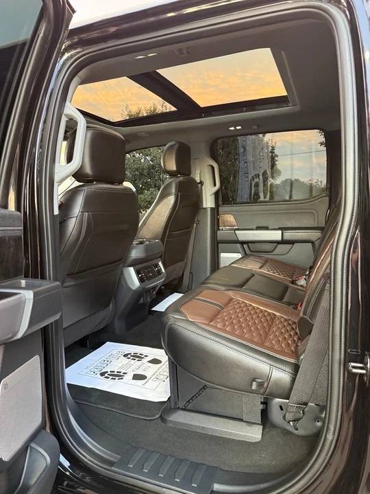 2024 Ford Super Duty 5th Gen - Image 16 of 21
