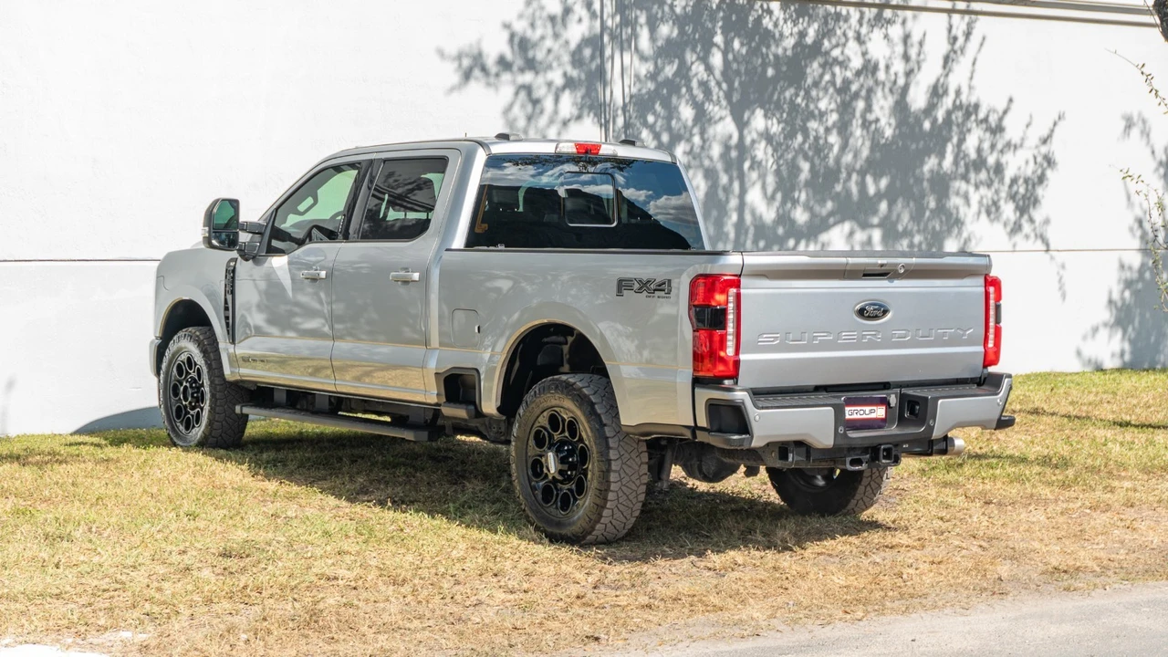 2024 Ford Super Duty 5th Gen - Image 5 of 21