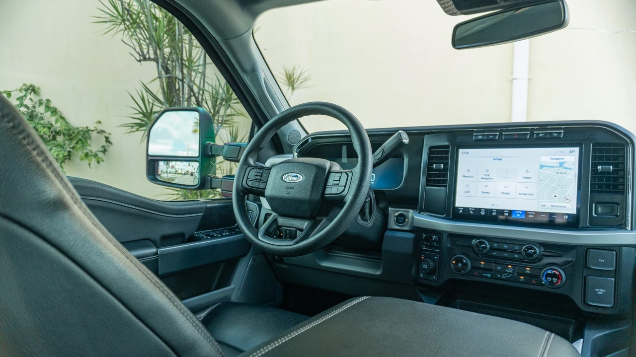 2024 Ford Super Duty 5th Gen - Image 19 of 21