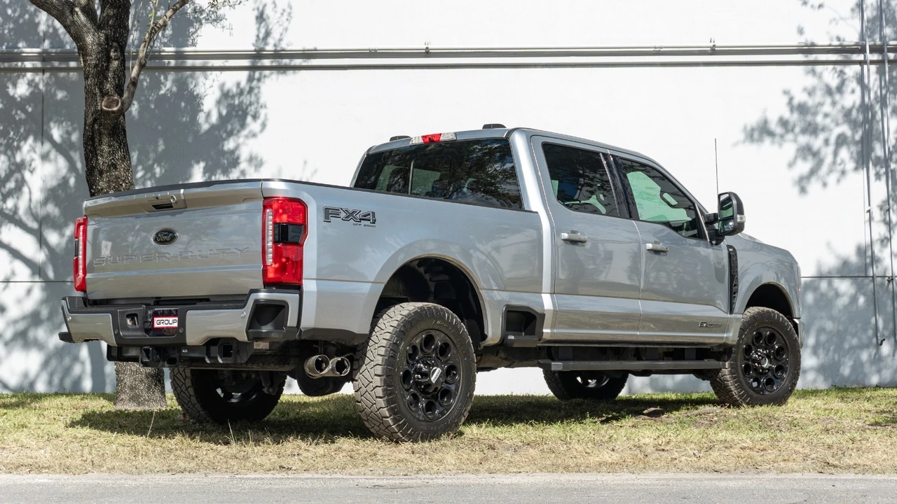 2024 Ford Super Duty 5th Gen - Image 13 of 21