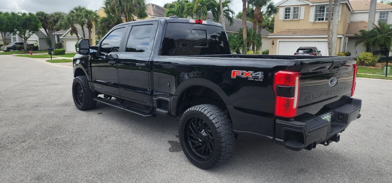 2024 Ford Super Duty 5th Gen - Image 15 of 21