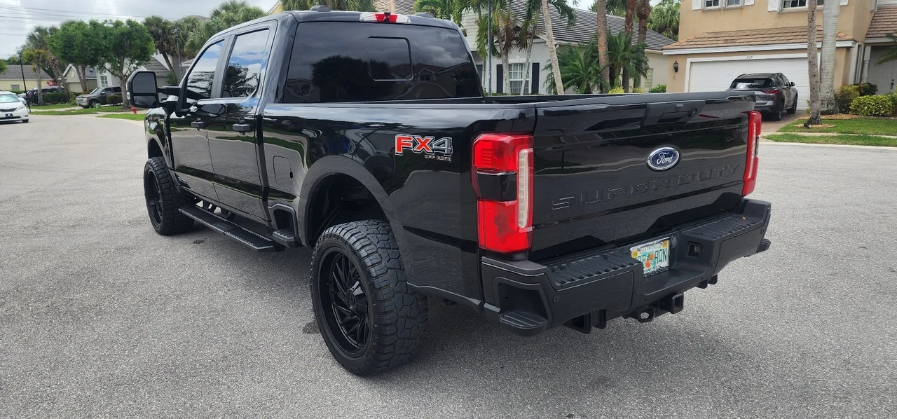 2024 Ford Super Duty 5th Gen - Image 14 of 21