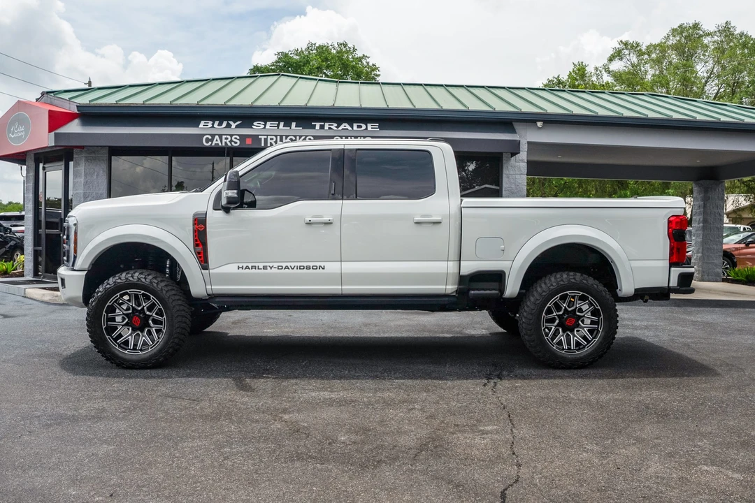 2024 Ford Super Duty 5th Gen - Image 12 of 31