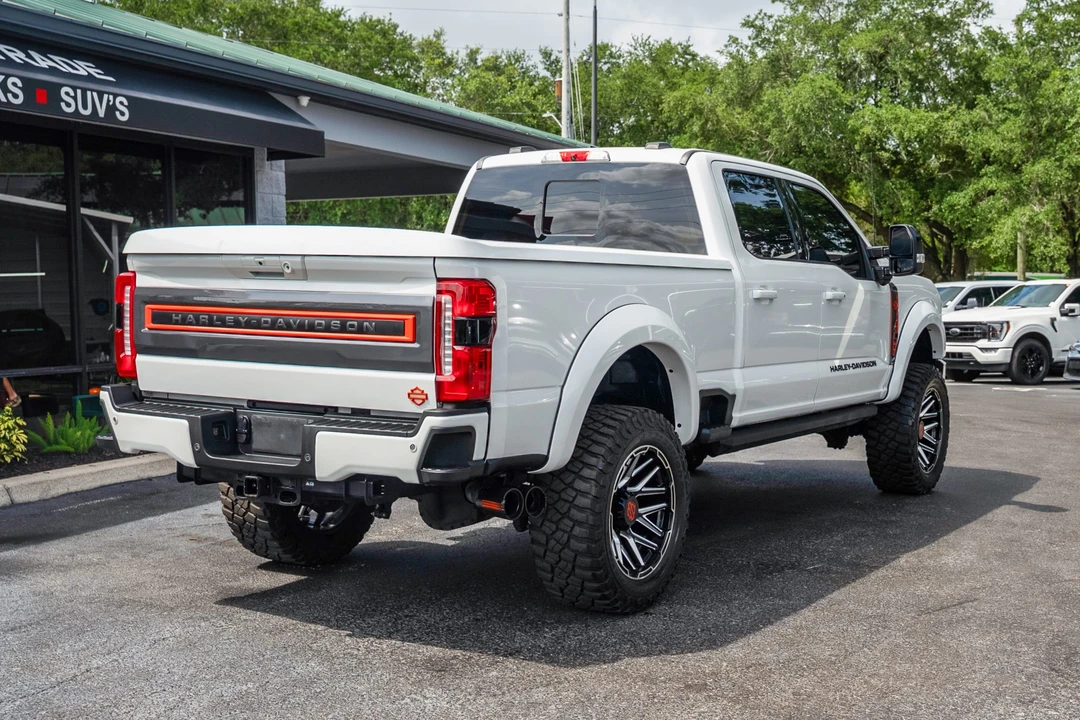 2024 Ford Super Duty 5th Gen - Image 7 of 31