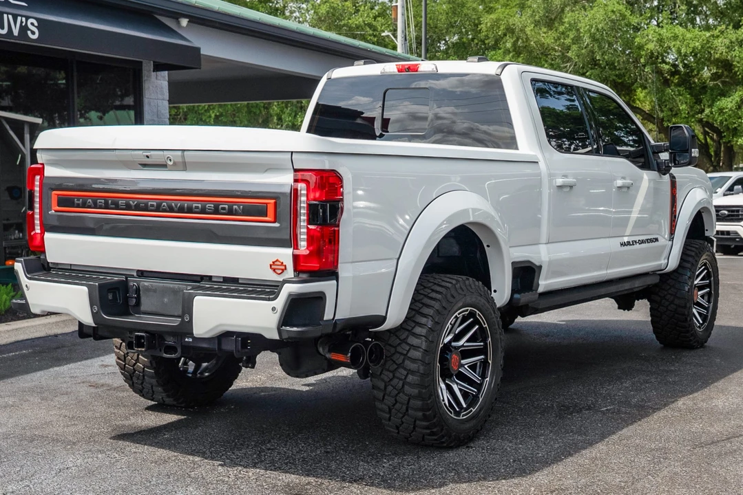 2024 Ford Super Duty 5th Gen - Image 8 of 31