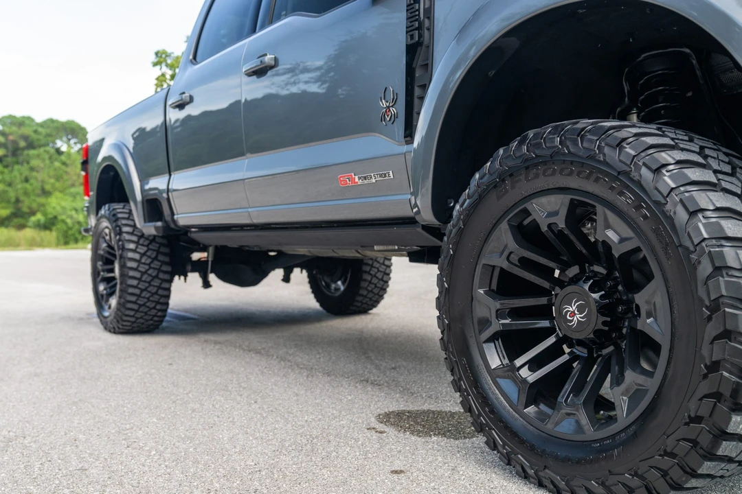 2024 Ford Super Duty 5th Gen - Image 19 of 31