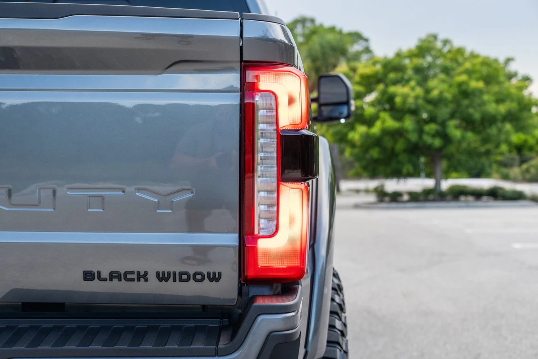 2024 Ford Super Duty 5th Gen - Image 14 of 31