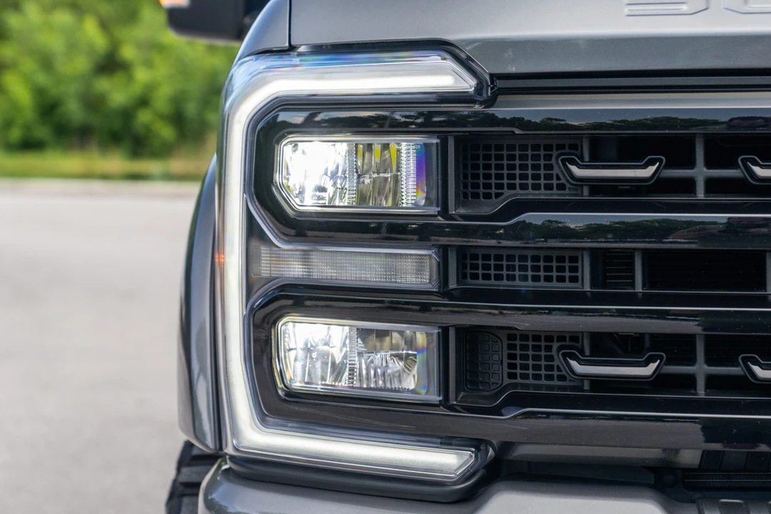 2024 Ford Super Duty 5th Gen - Image 10 of 31