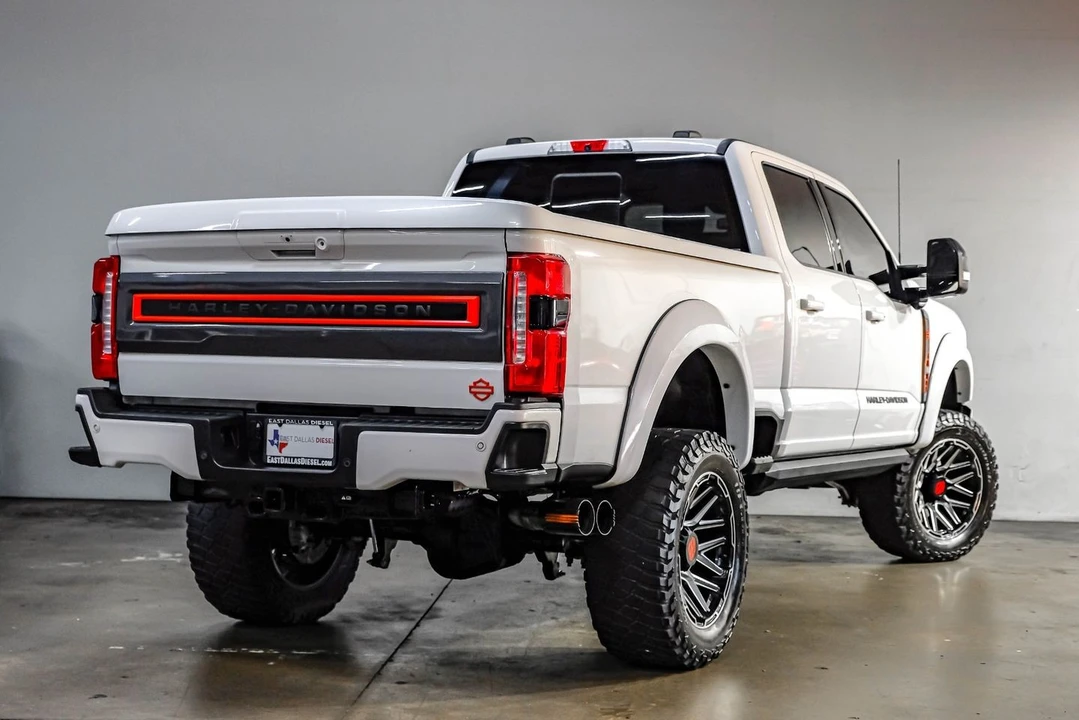 2024 Ford Super Duty 5th Gen - Image 13 of 21