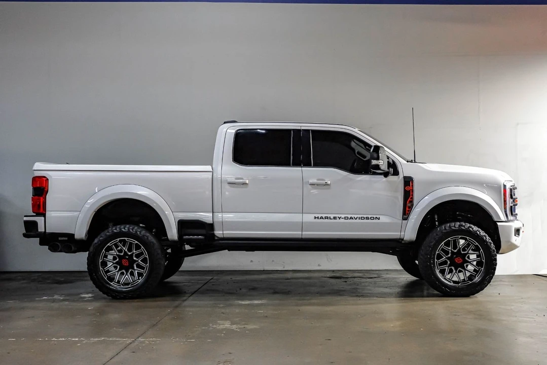2024 Ford Super Duty 5th Gen - Image 12 of 21