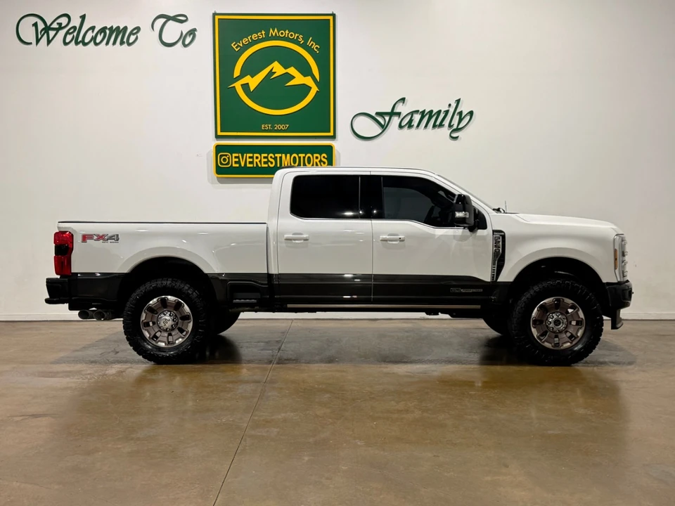 2024 Ford Super Duty 5th Gen - Image 3 of 12