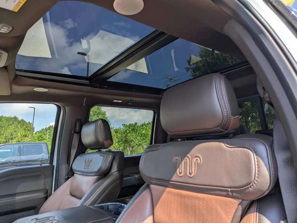 2024 Ford Super Duty 5th Gen - Image 28 of 31