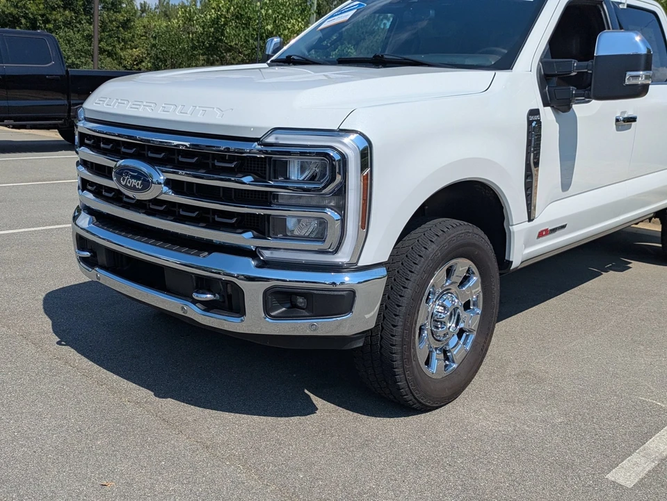 2024 Ford Super Duty 5th Gen - Image 10 of 31