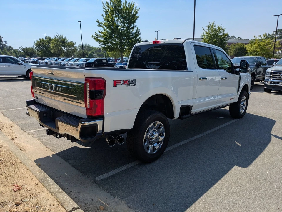 2024 Ford Super Duty 5th Gen - Image 4 of 31