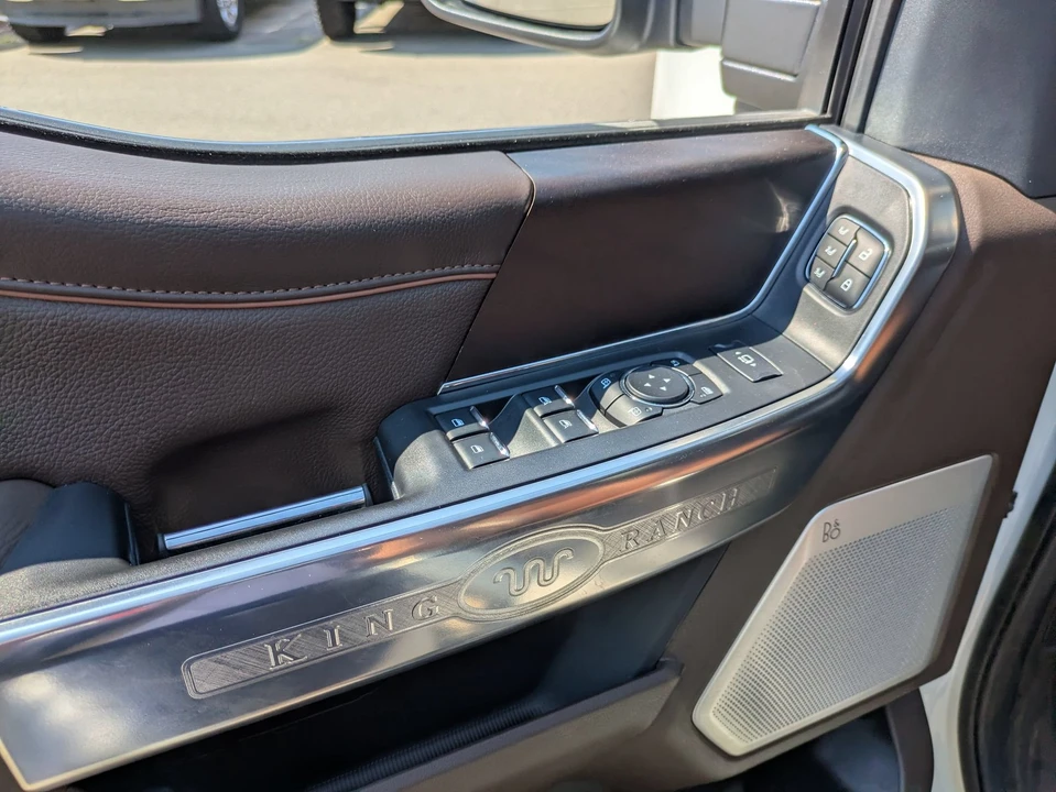 2024 Ford Super Duty 5th Gen - Image 17 of 31