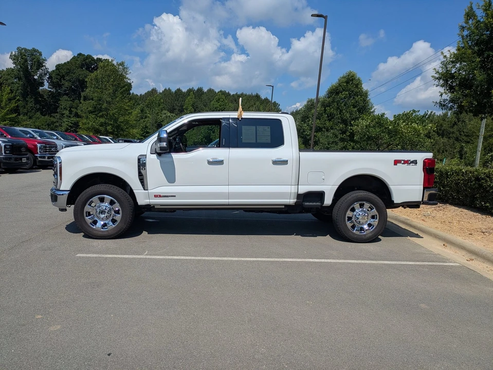 2024 Ford Super Duty 5th Gen - Image 7 of 31