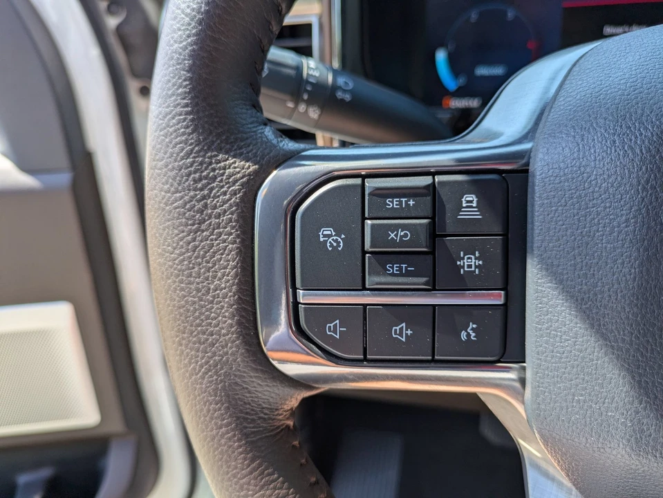 2024 Ford Super Duty 5th Gen - Image 19 of 31