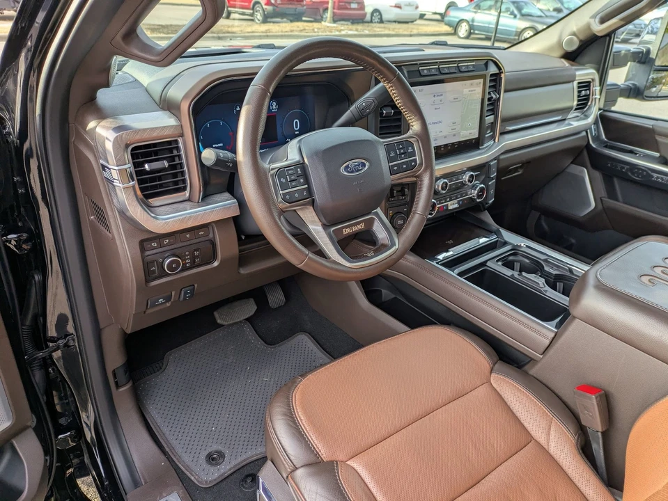 2024 Ford Super Duty 5th Gen - Image 15 of 21
