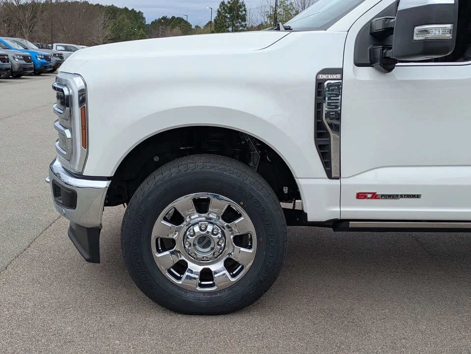 2024 Ford Super Duty 5th Gen - Image 11 of 12