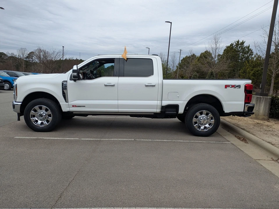 2024 Ford Super Duty 5th Gen - Image 7 of 12